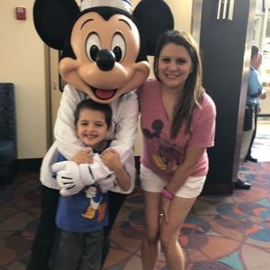 Meet your Posher, Nicole